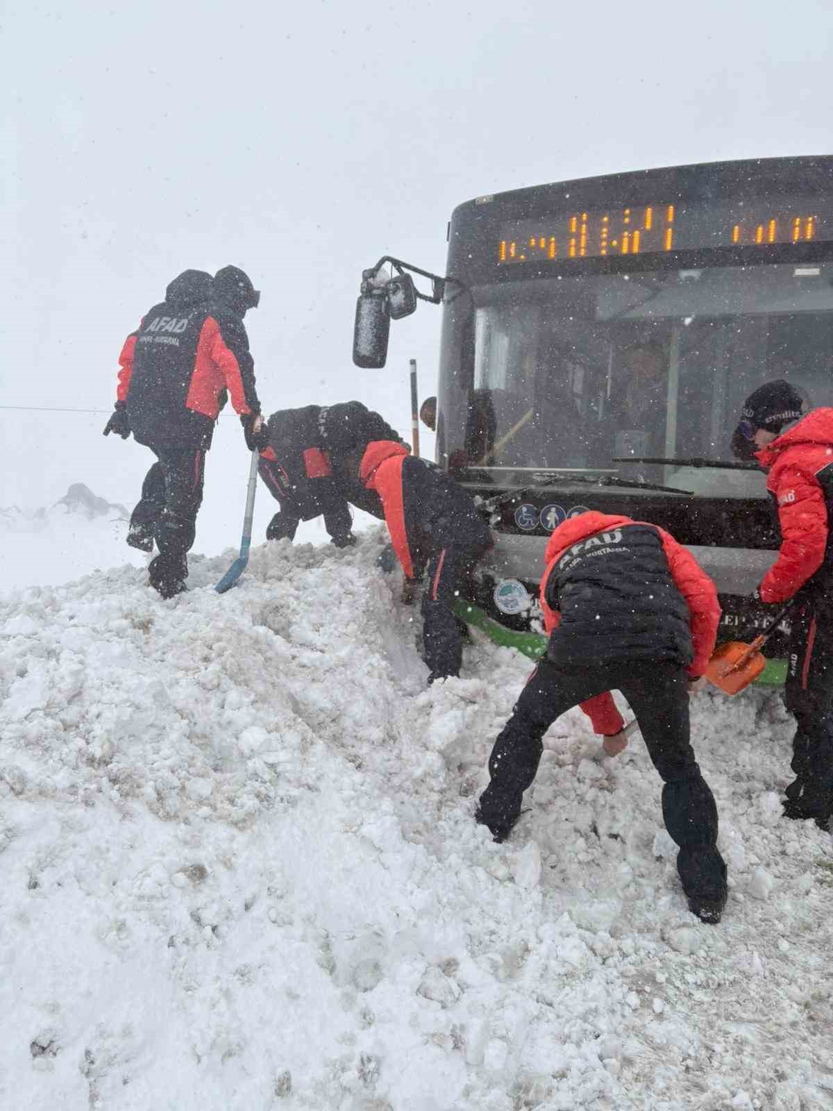 Ani tipi kazaya neden oldu, yardıma ekipler koştu
