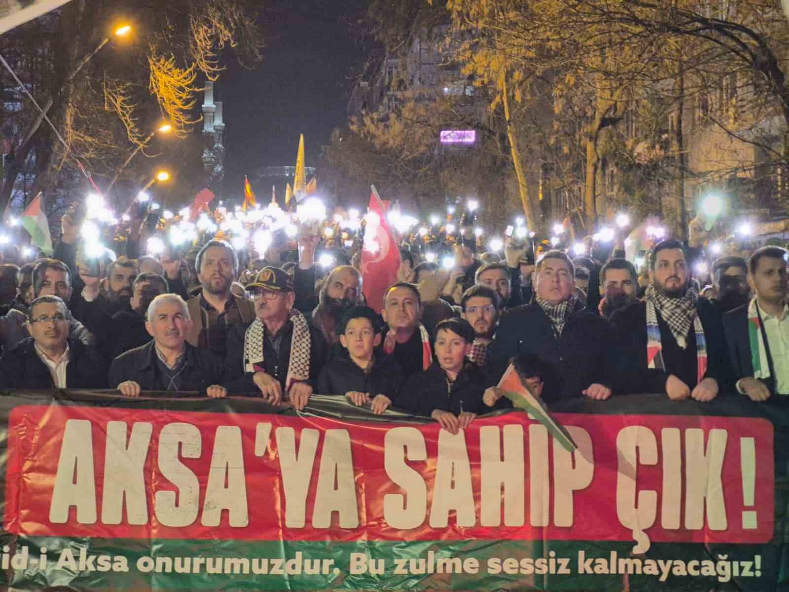 Ankara Filistin Dayanışma Platformu’ndan "Aksa’ya Sahip Çık" yürüyüşü
Ankara Filistin Dayanışma Platformu’ndan "Aksa’ya Sahip Çık" yürüyüşü