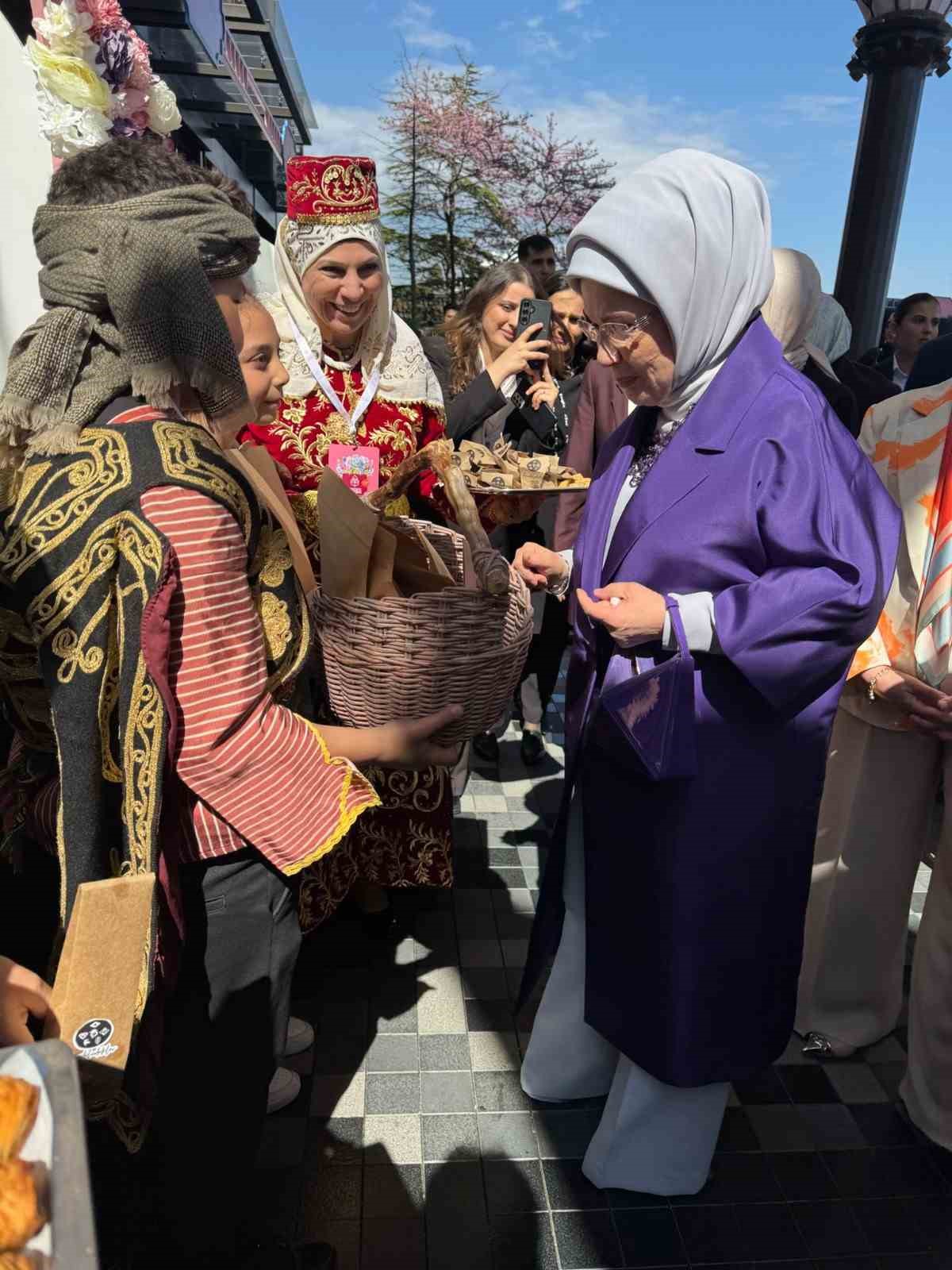 Ankara Kalkınma Ajansı, Cemre Çarşısı’nda yerel üretimi ve coğrafi işaretli ürünleri tanıttı

