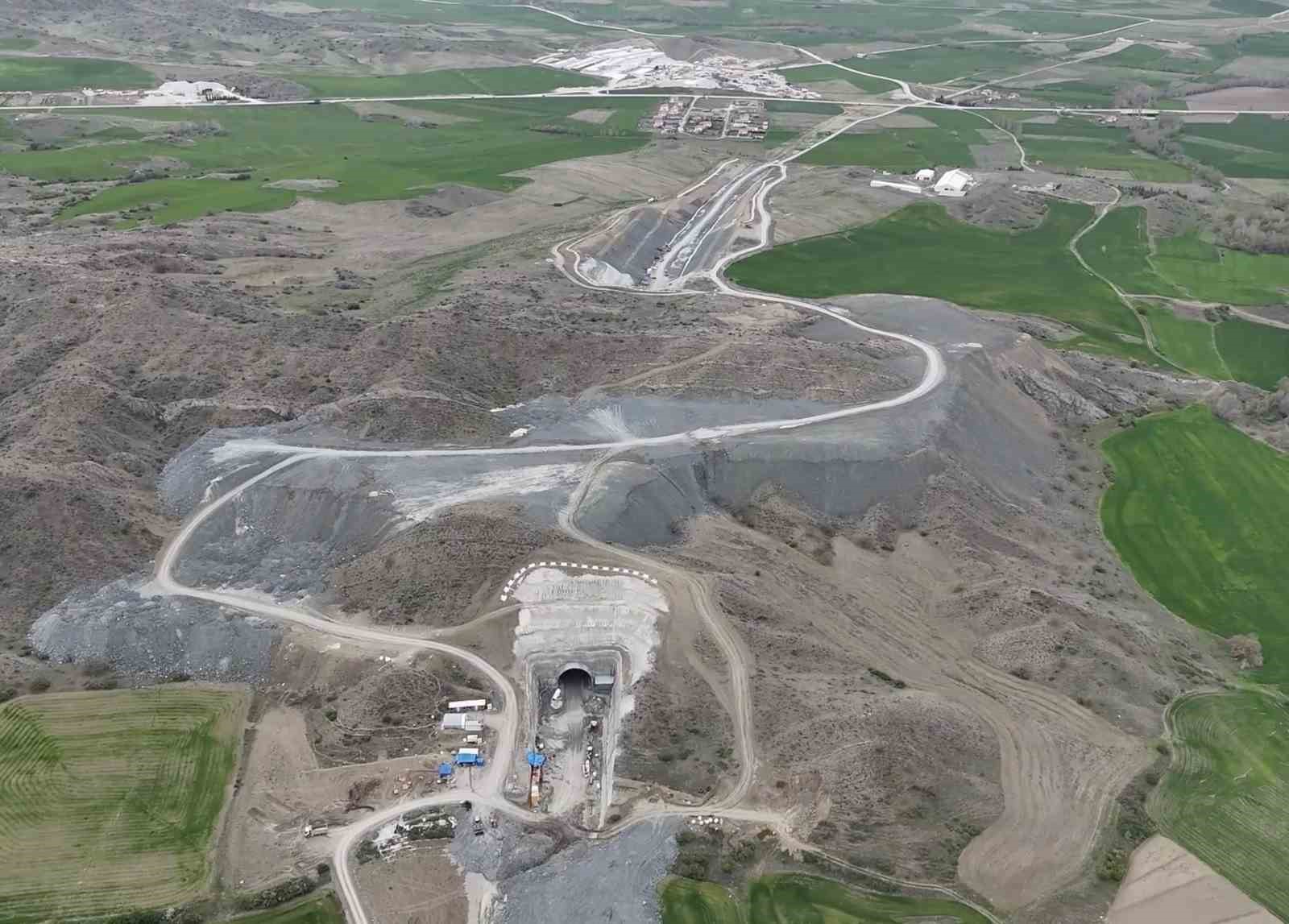 Ankara-Samsun Hızlı Tren Hattı’nın Delice-Çorum etabının yüzde 25’i tamamlandı
