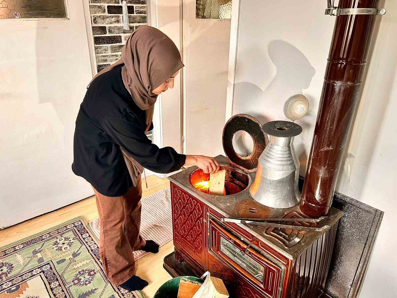 Ankara’da alışılmışın dışında karar: Nafakayı bu kez kadın ödüyor
Ankara’da alışılmışın dışında karar: Nafakayı bu kez kadın ödüyor