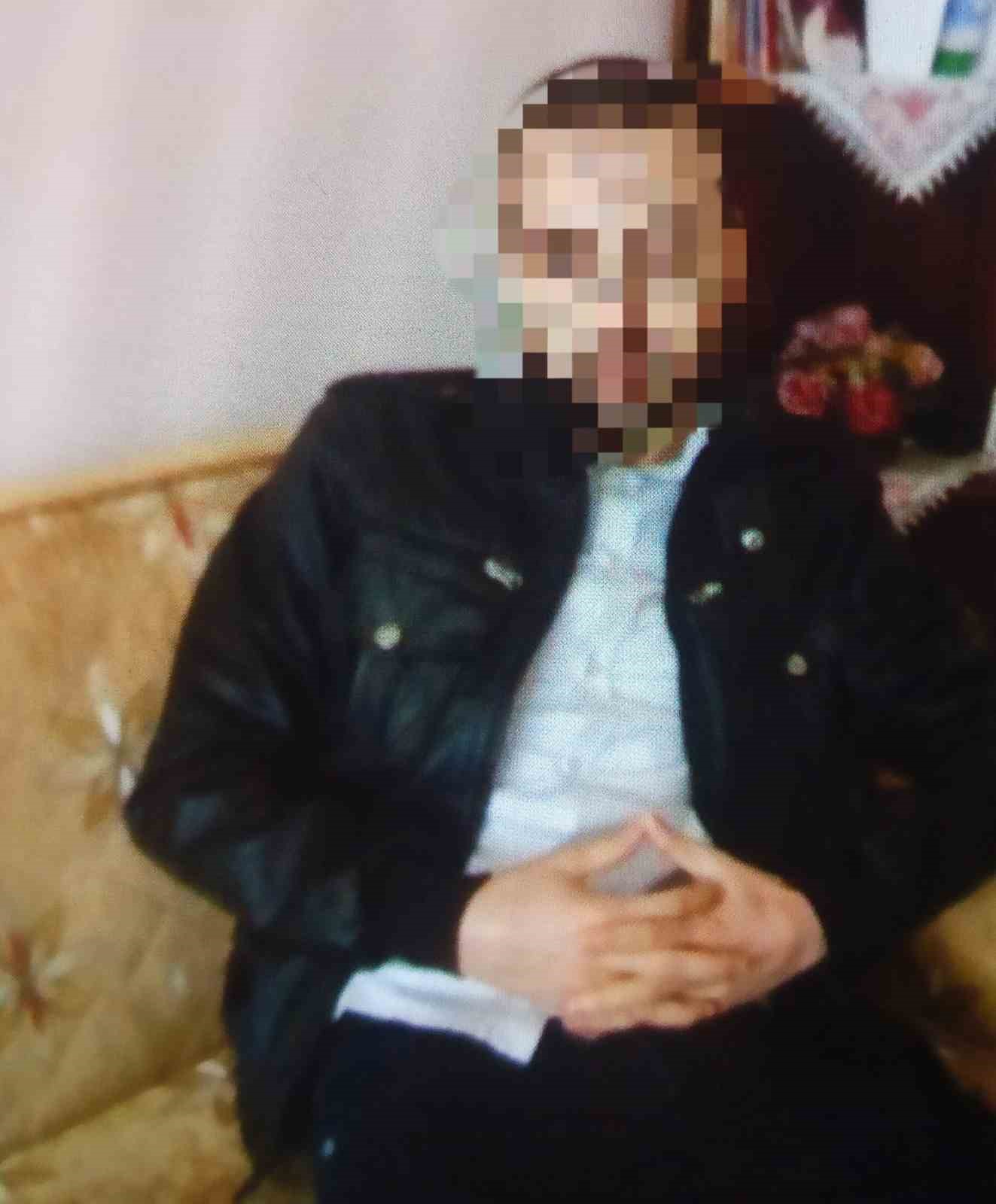 Ankara’da artan su kesintileri nedeniyle apartmana depo inşa etmeye çalışan 4 kişi boyadan soludukları kimyasal maddeden etkilendi
