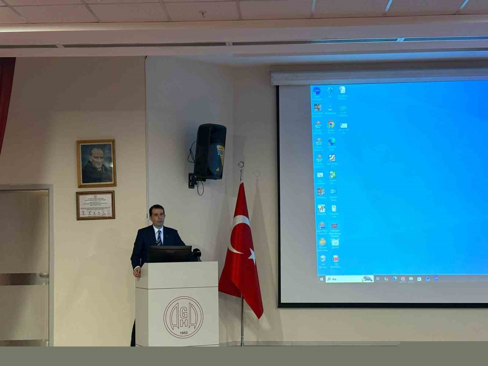Ankara’da ‘Dünya Tüberküloz Günü’ sempozyumu düzenlendi
Ankara’da ‘Dünya Tüberküloz Günü’ sempozyumu düzenlendi