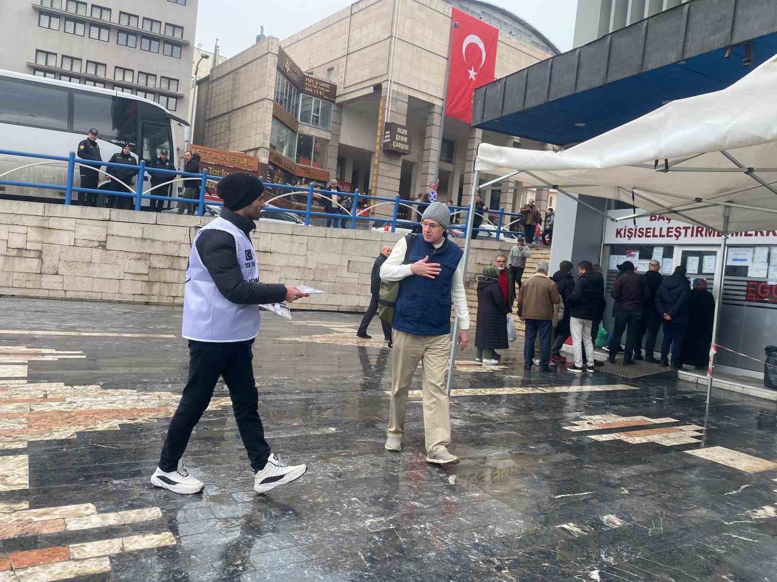 Ankara’da "IBAN mağdurları"ndan eylem
Ankara’da "IBAN mağdurları"ndan eylem