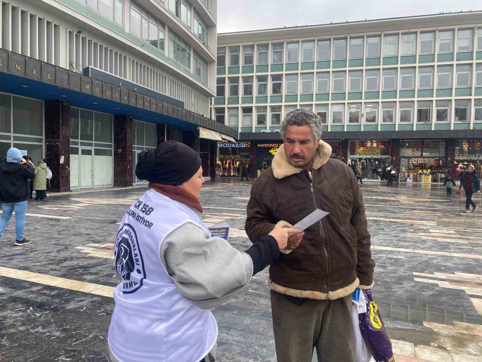 Ankara’da "IBAN mağdurları"ndan eylem
Ankara’da "IBAN mağdurları"ndan eylem
