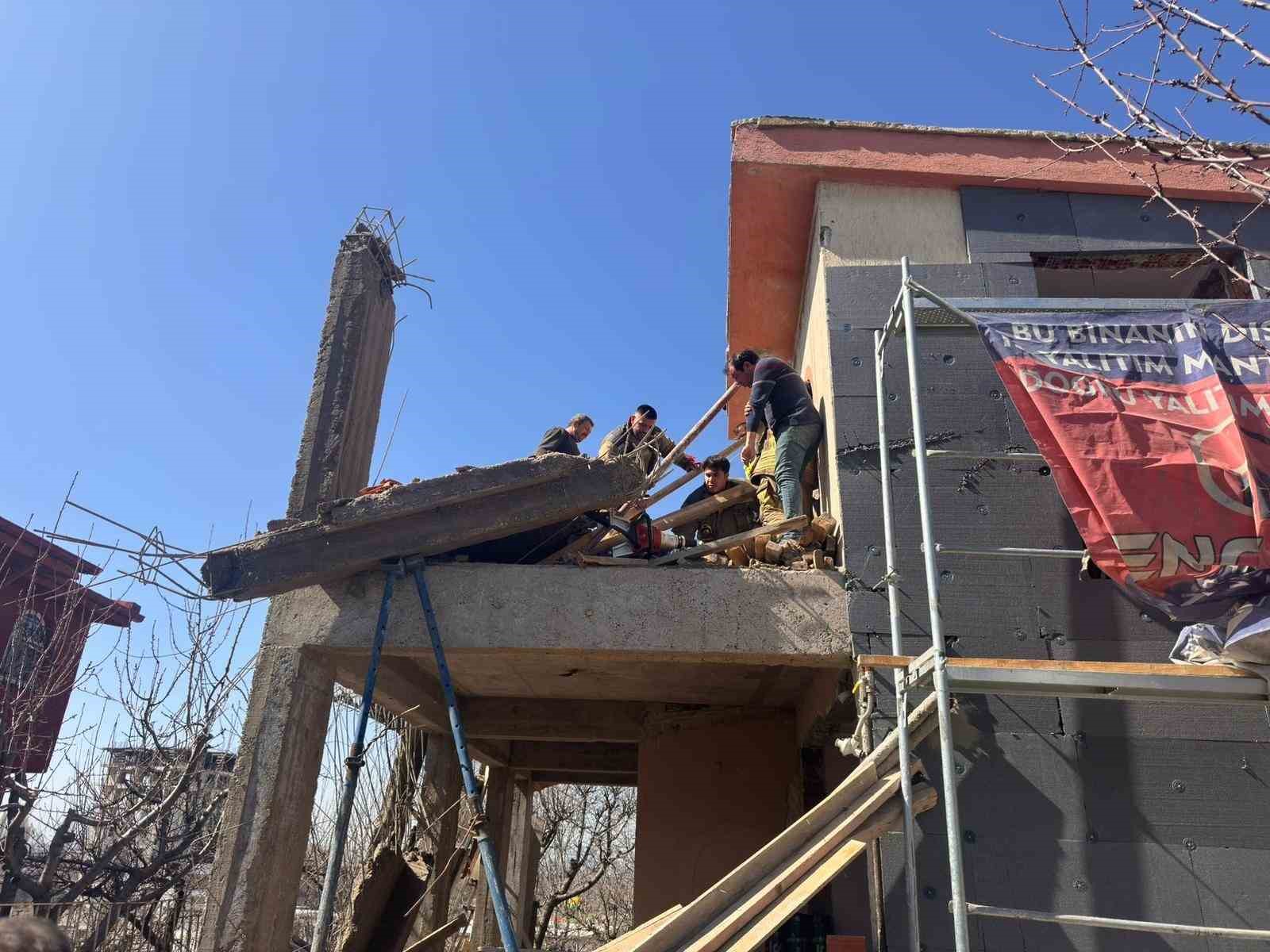 Ankara’da inşaat alanında çökme: 1’i ağır, 2 yaralı
