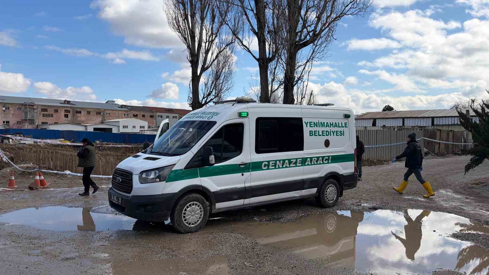 Ankara’da inşaat alanında göçük altında kalan işçi hayatını kaybetti
