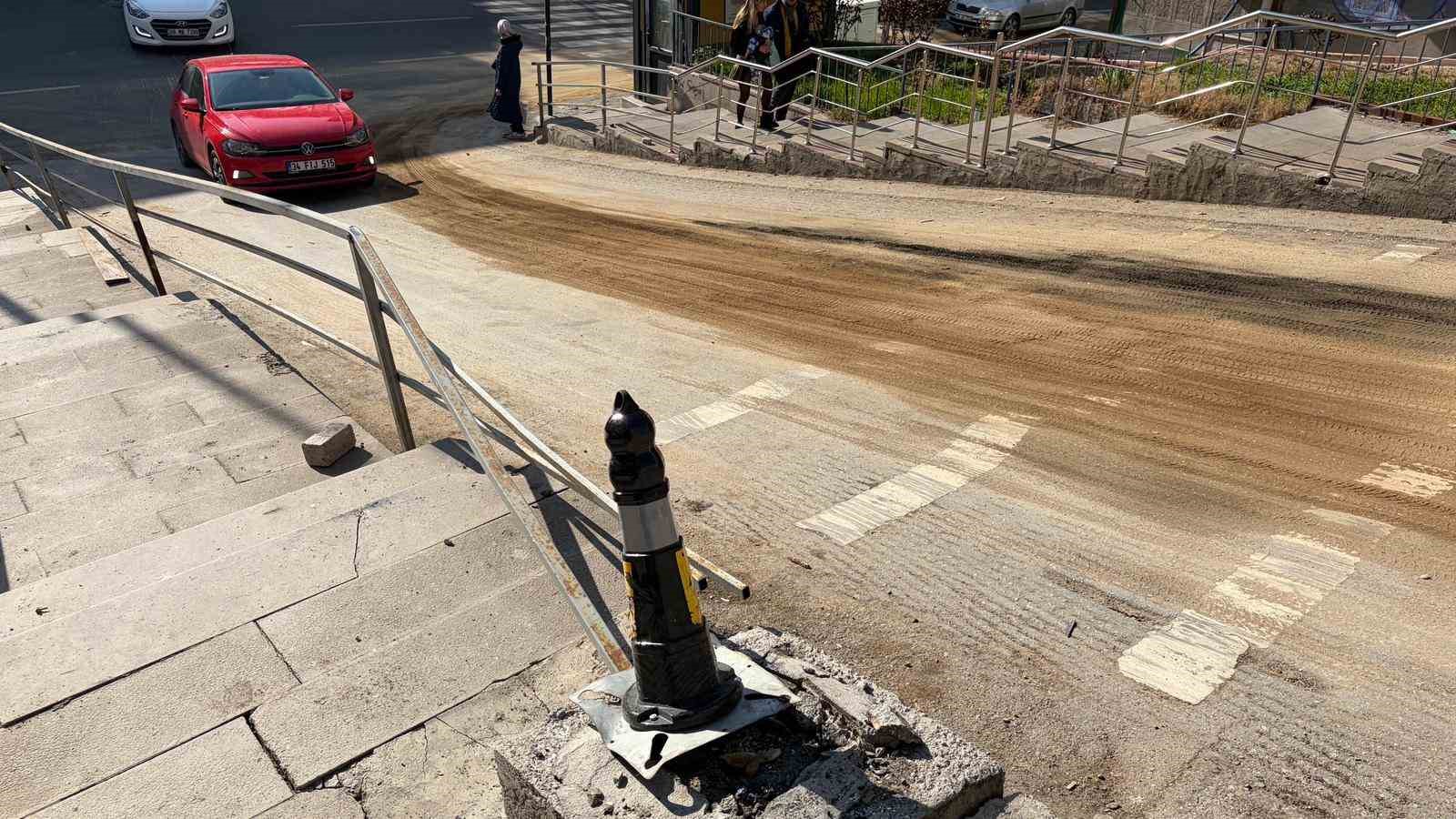 Ankara’da kamyonet devrildi: 1 yaralı
Ankara’da kamyonet devrildi: 1 yaralı