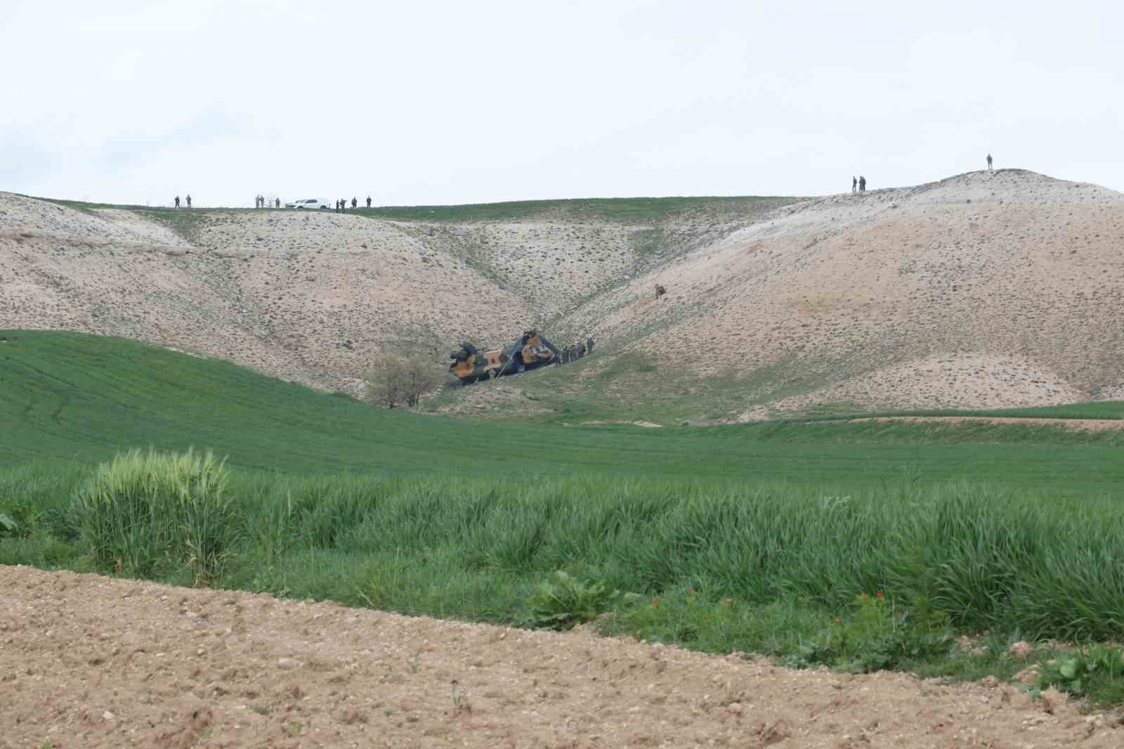 Ankara’da kaza kırıma uğrayan helikopterle ilgili incelemeler devam ediyor
