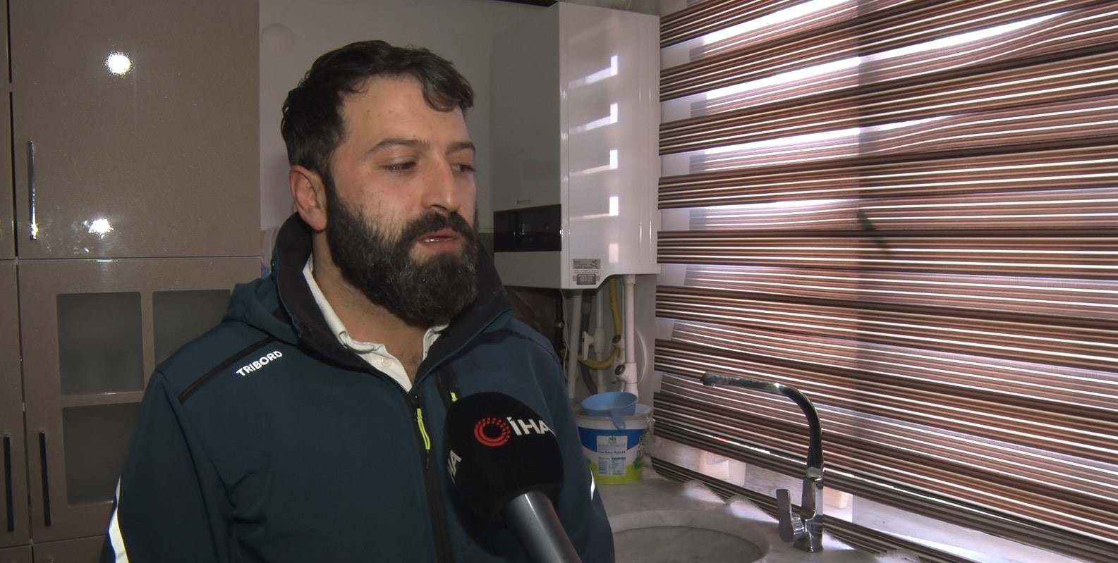 Ankara’da su isyanı: Kesinti bitmiyor, akan su çamur gibi
