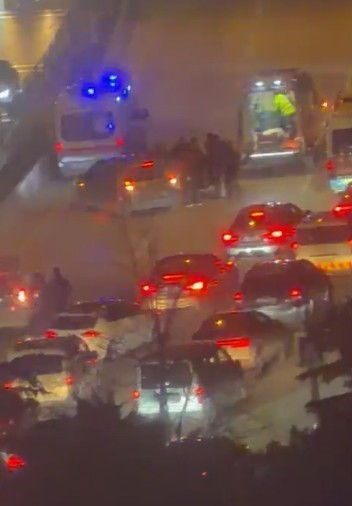 Ankara’da trafik kazasında vefat eden 14 yaşındaki kızın babası: "Makas atarak ilerleyen sürücü yaya geçidinde kızıma çarpmış, kanlar içindeydi"
