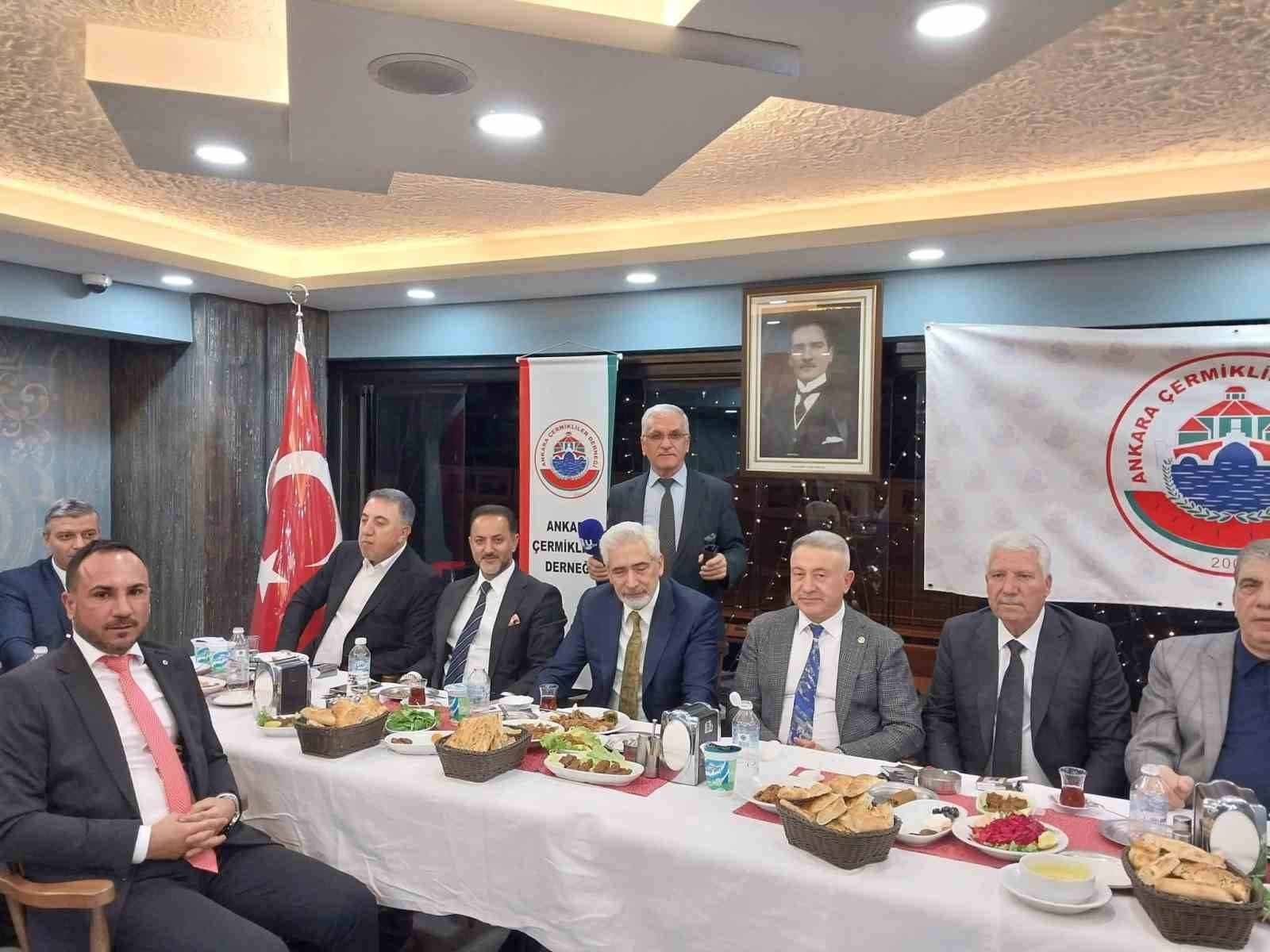 Ankara’da yaşayan Çermikliler iftar yemeğinde buluştu
