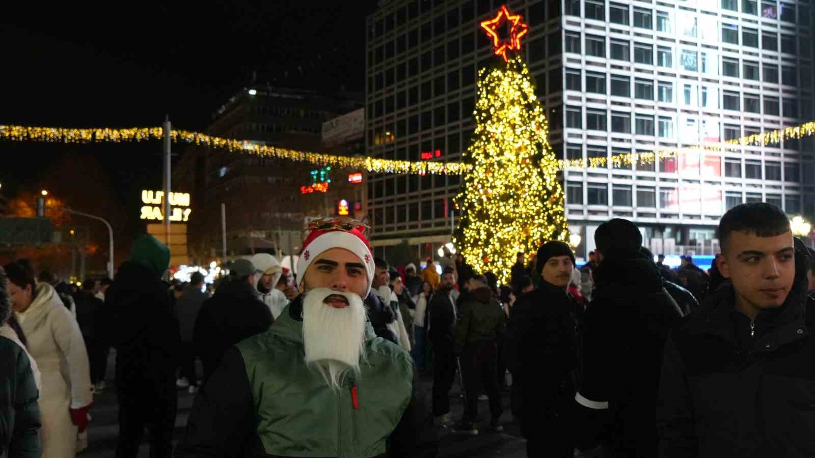 Ankara’da yeni yıl coşkuyla karşılandı
