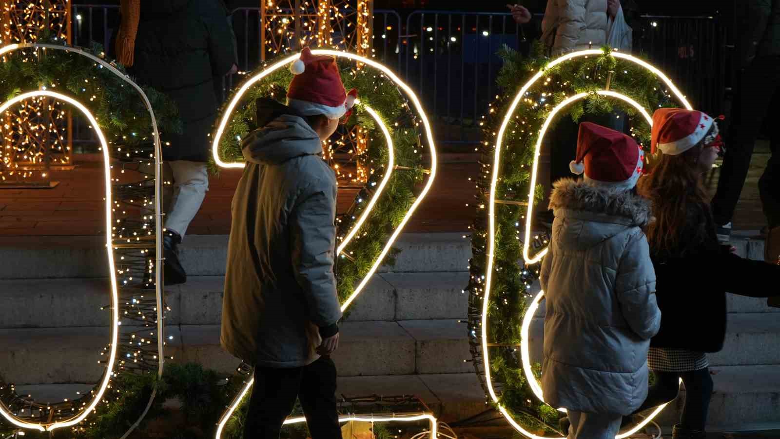 Ankara’da yeni yıl coşkuyla karşılandı
