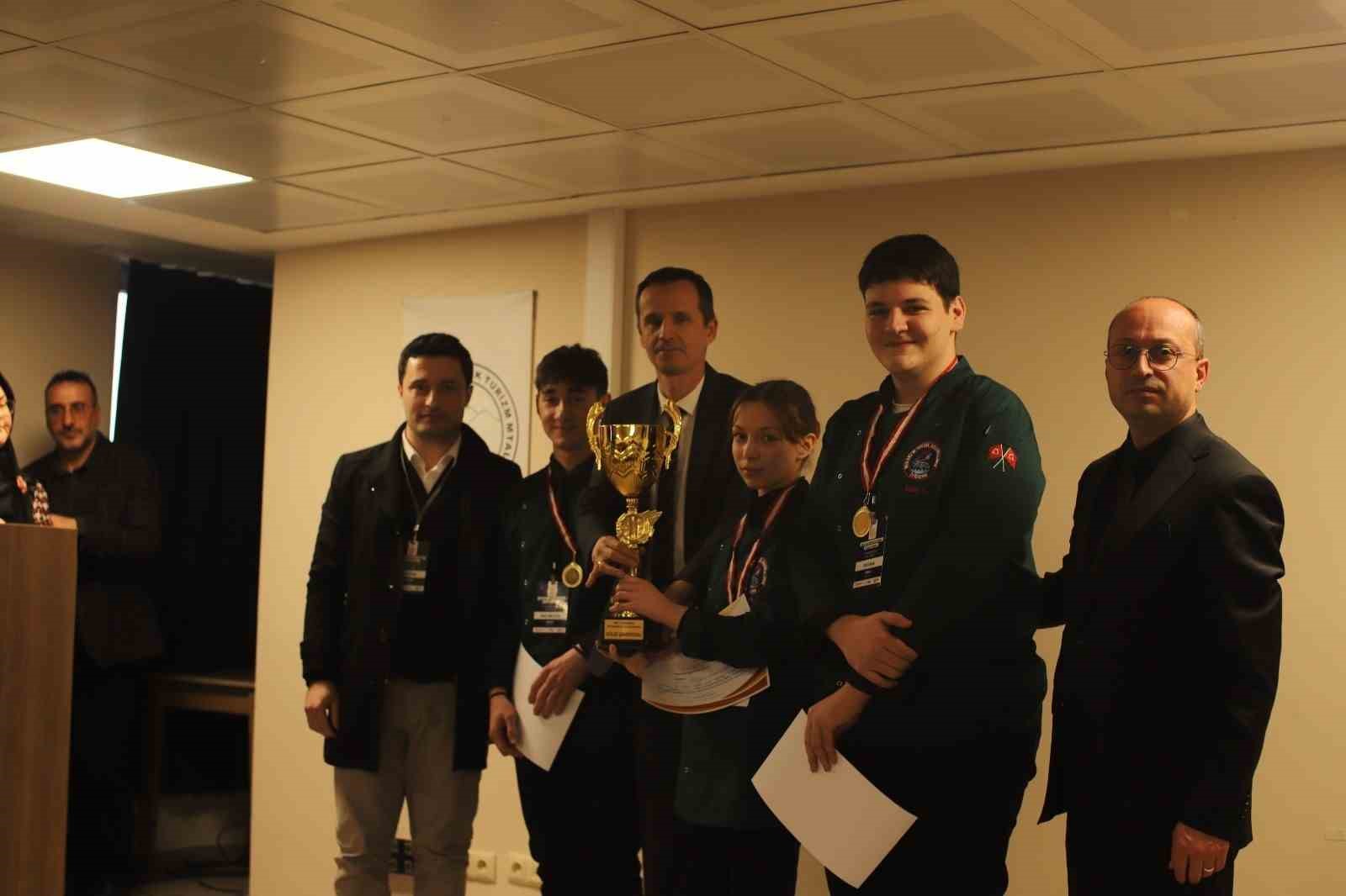 ‘Anne Reçeteleri ile Türk Mutfağı’ Rize’de hayat buldu
