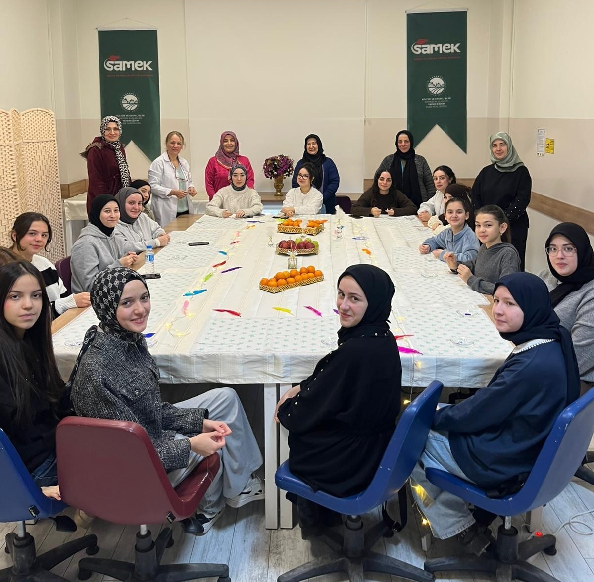 Anne ve çocuklar birlikte üretti
