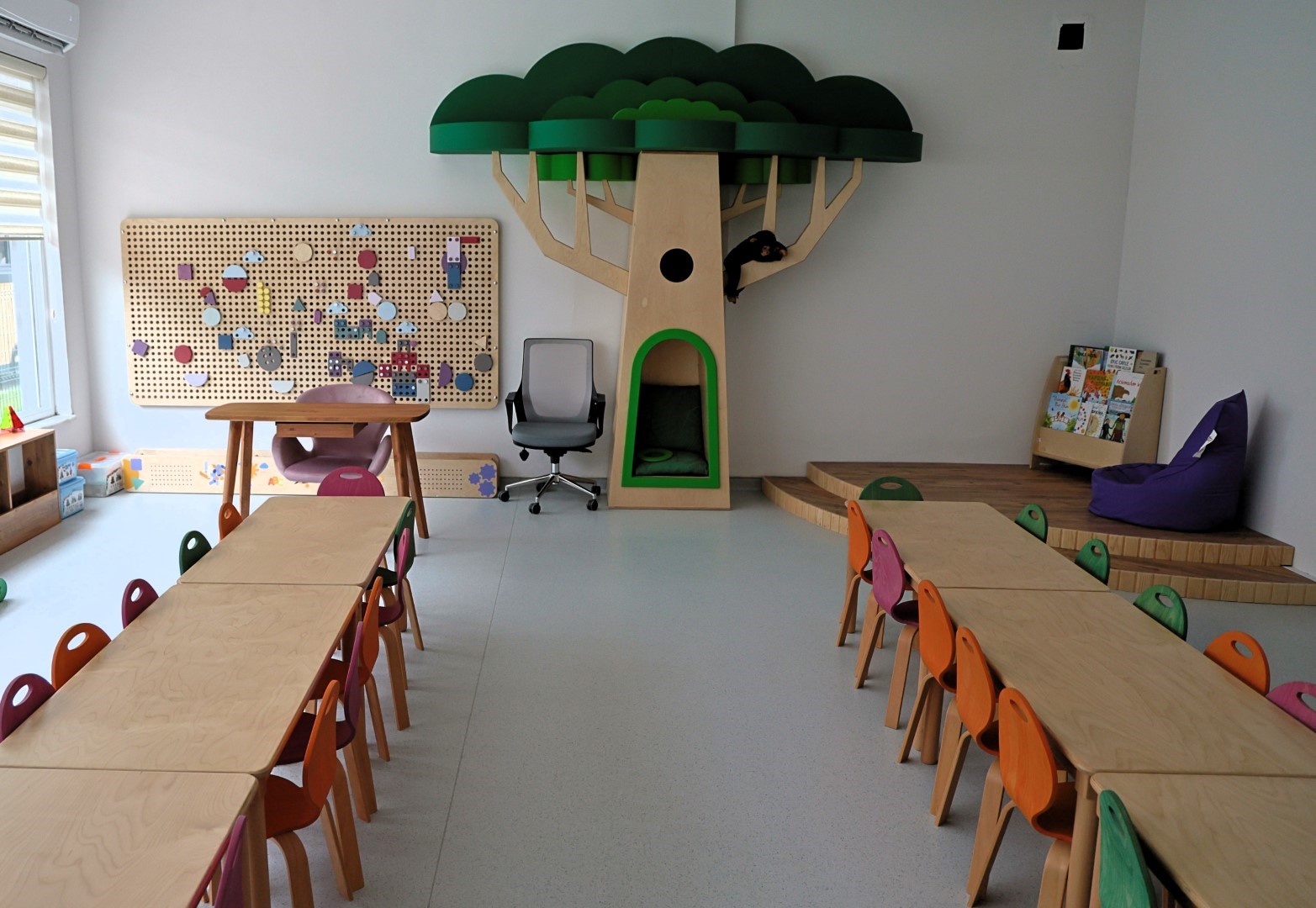 Anneler spora, çocuklar sınıfa
