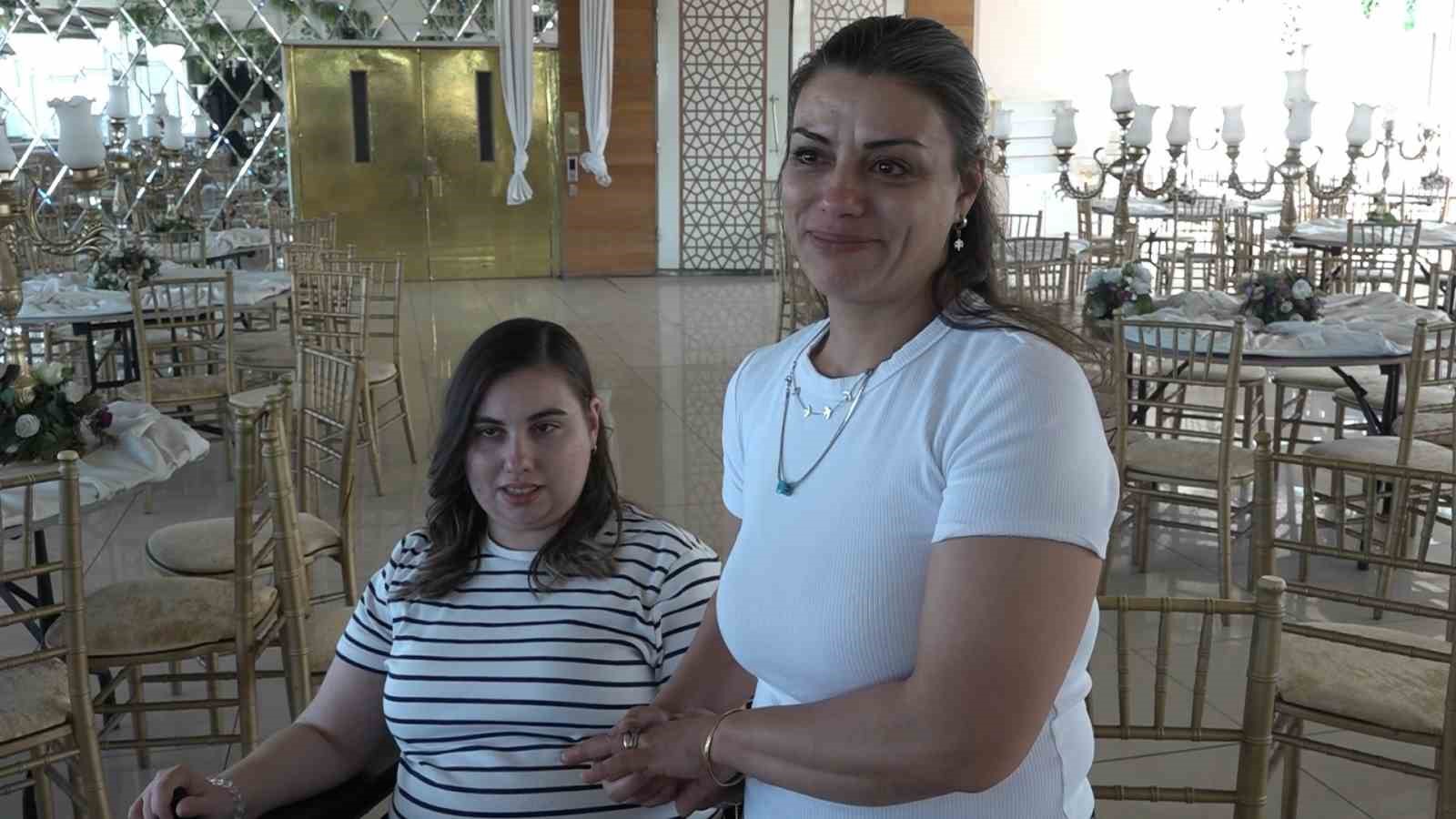 Annenin mutluluk gözyaşları
