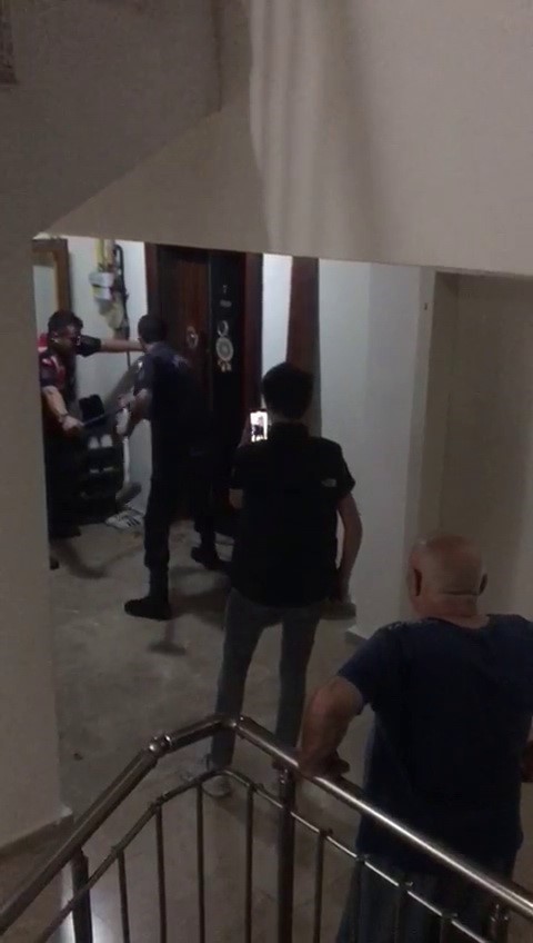 Annesi ve anneannesini baltayla parçalara ayıran sanığa iki kez müebbet
