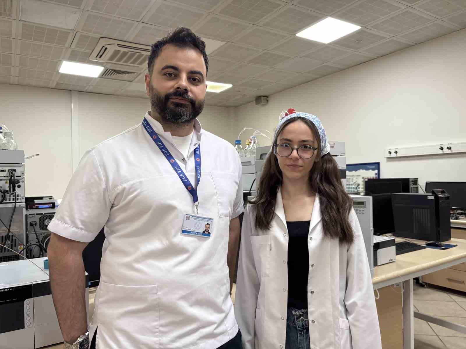 Annesini kanserden kaybeden lise öğrencisi, kanseri teşhis eden yapay zeka destekli proje geliştirdi
