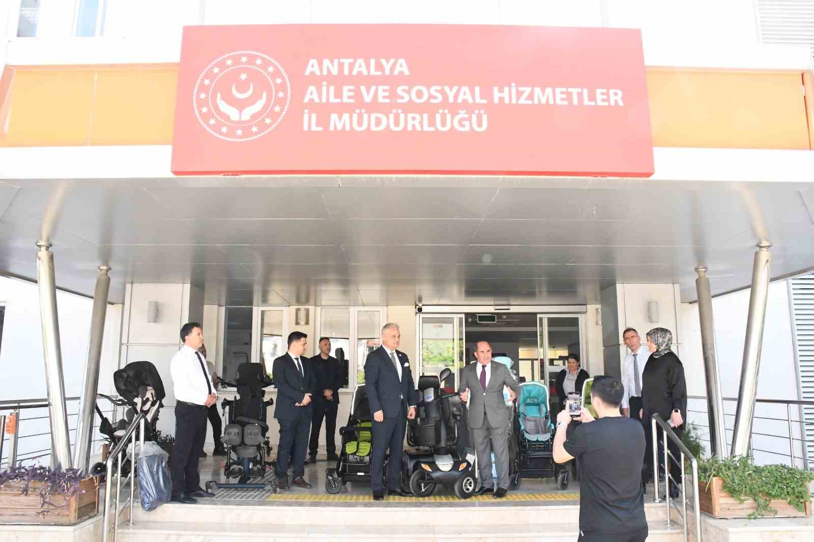 Antalya Aile ve Sosyal Hizmetler İl Müdürlüğüne anlamlı bağış
