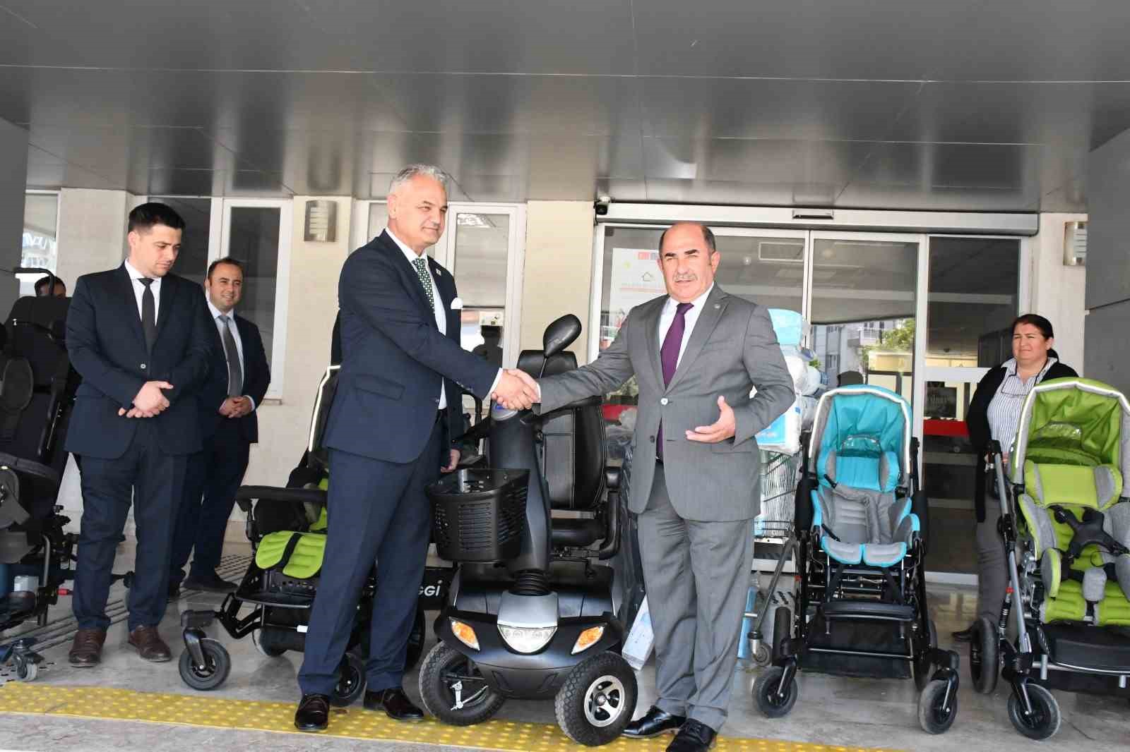 Antalya Aile ve Sosyal Hizmetler İl Müdürlüğüne anlamlı bağış
