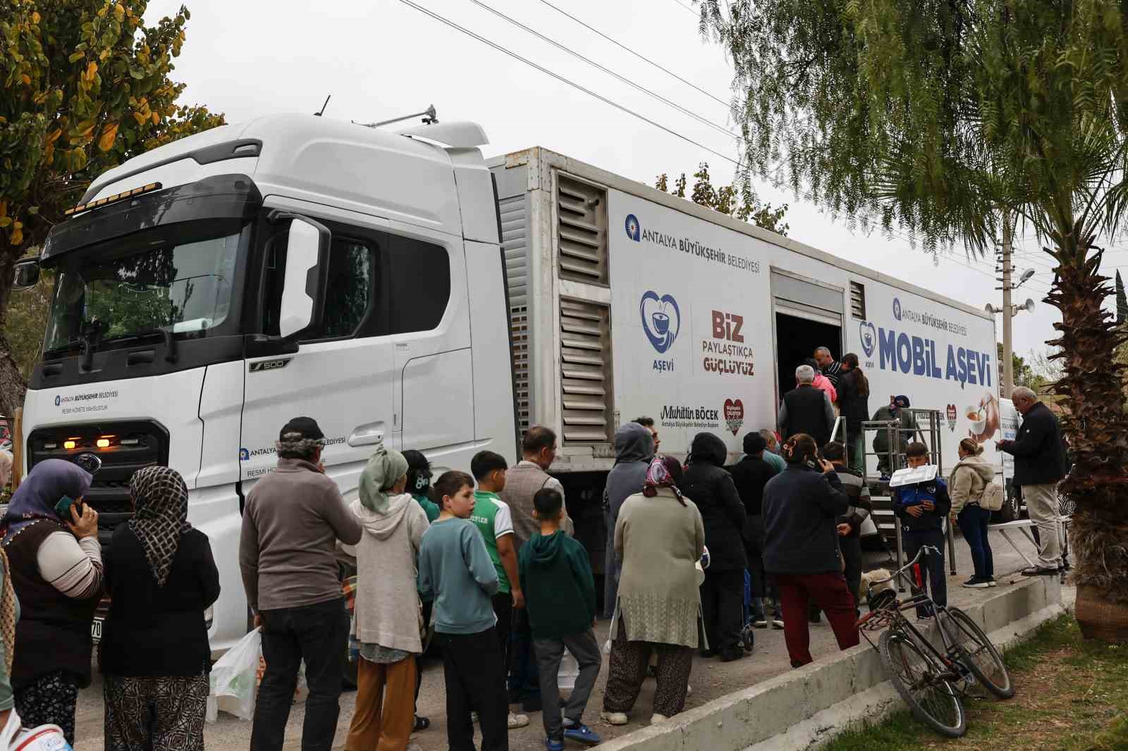 Antalya Büyükşehir Belediyesi’nin Ramazan etkinlikleri yoğun ilgi gördü
