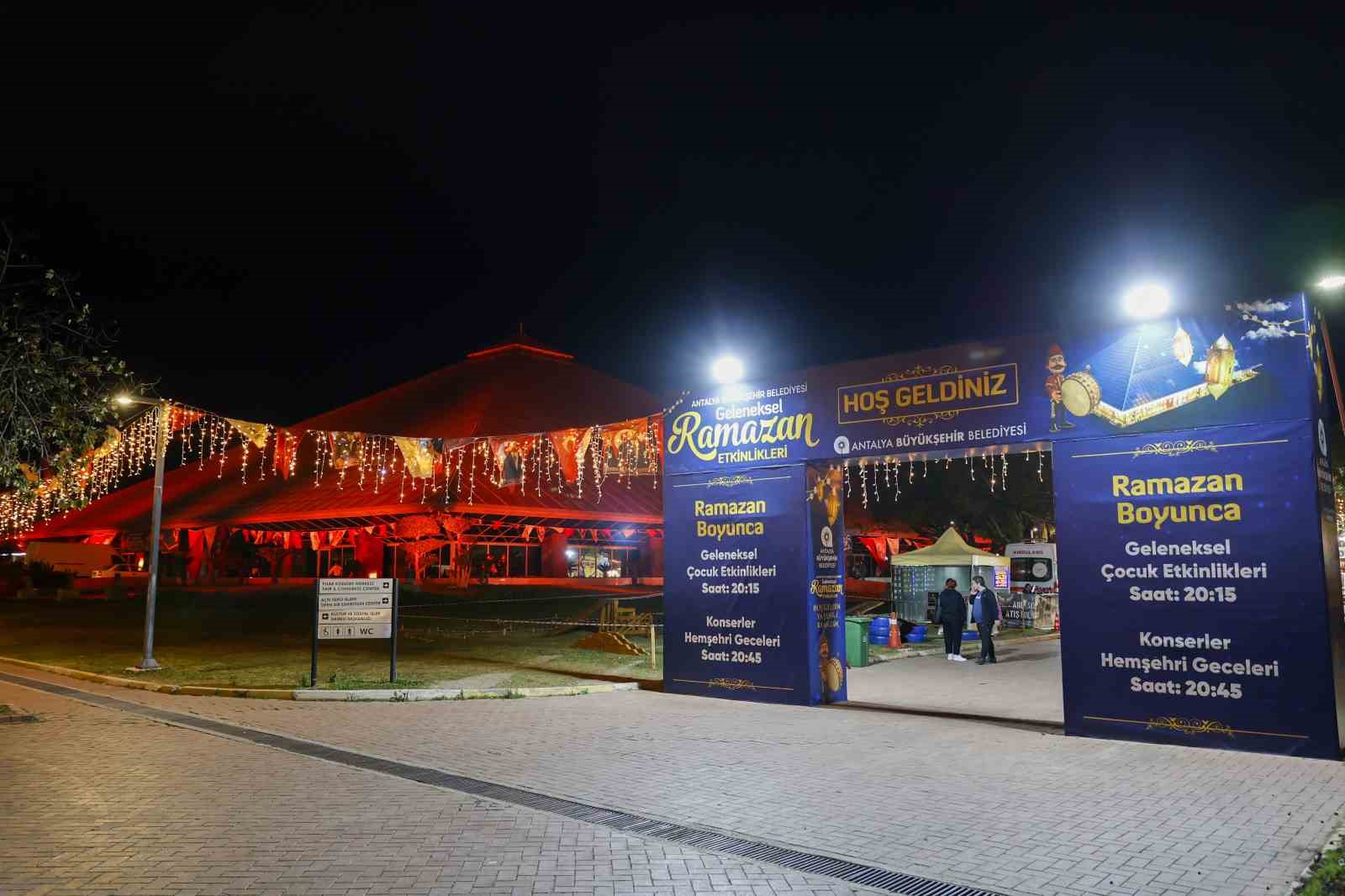 Antalya Büyükşehir Belediyesi’nin Ramazan etkinlikleri yoğun ilgi gördü
