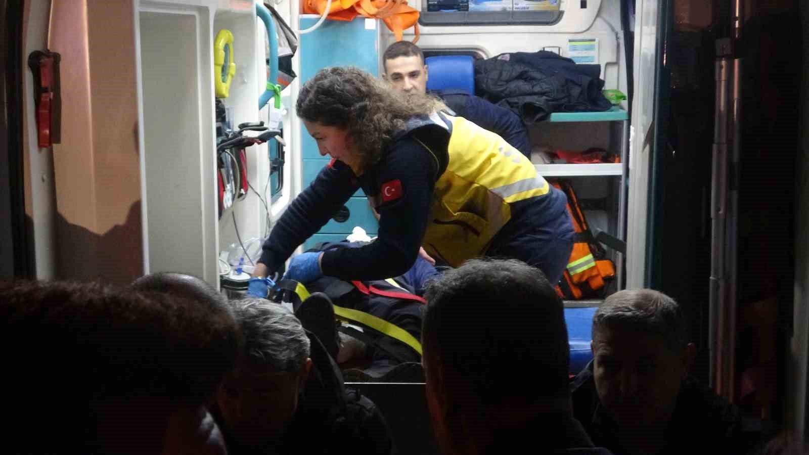 Antalya Cumhuriyet Başsavcıvekili Tabar: "16 infaz koruma memurumuz yaralandı, ciddi boyutta bir yaralanma yok"
Antalya Cumhuriyet Başsavcıvekili Tabar: "16 infaz koruma memurumuz yaralandı, ciddi boyutta bir yaralanma yok"