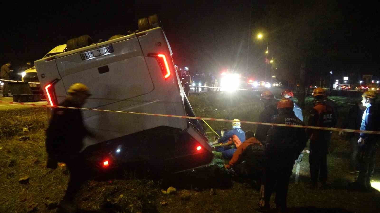 Antalya Cumhuriyet Başsavcıvekili Tabar: "16 infaz koruma memurumuz yaralandı, ciddi boyutta bir yaralanma yok"
Antalya Cumhuriyet Başsavcıvekili Tabar: "16 infaz koruma memurumuz yaralandı, ciddi boyutta bir yaralanma yok"