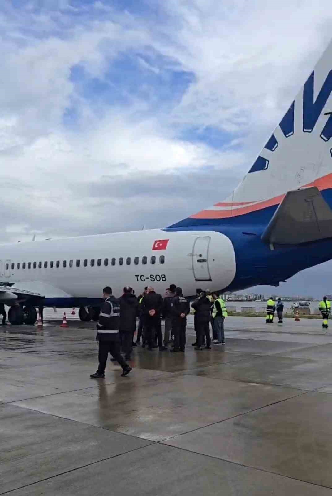 Antalya Havalimanı’nda korkutan kaza ucuz atlatıldı
