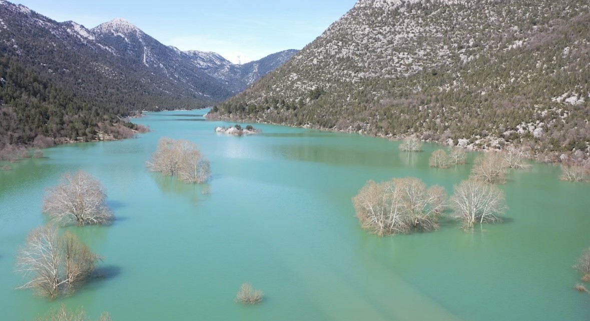 Antalya-Konya karayolunda son durum dron ile görüntülendi: 4 kilometrelik kısım sular altında
