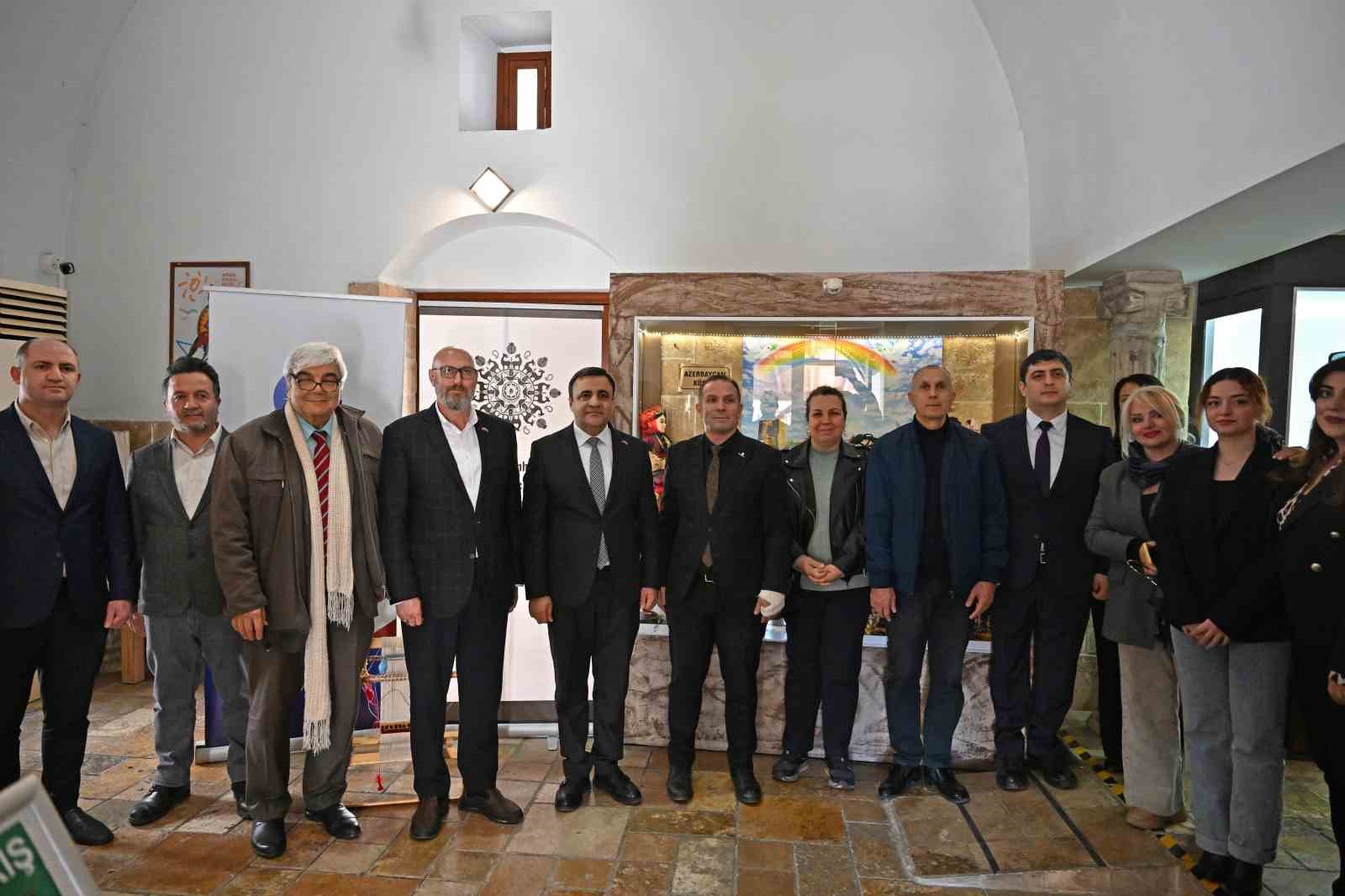 Antalya Oyuncak Müzesi’ne Azerbaycan’dan 26 parçalık bağış
