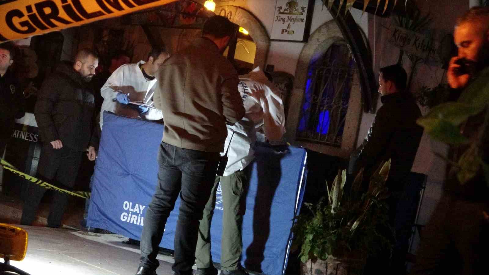 Antalya’da 21 Yaşındaki genç 30 metre yükseklikten beton zemine düşerek hayatını kaybetti
