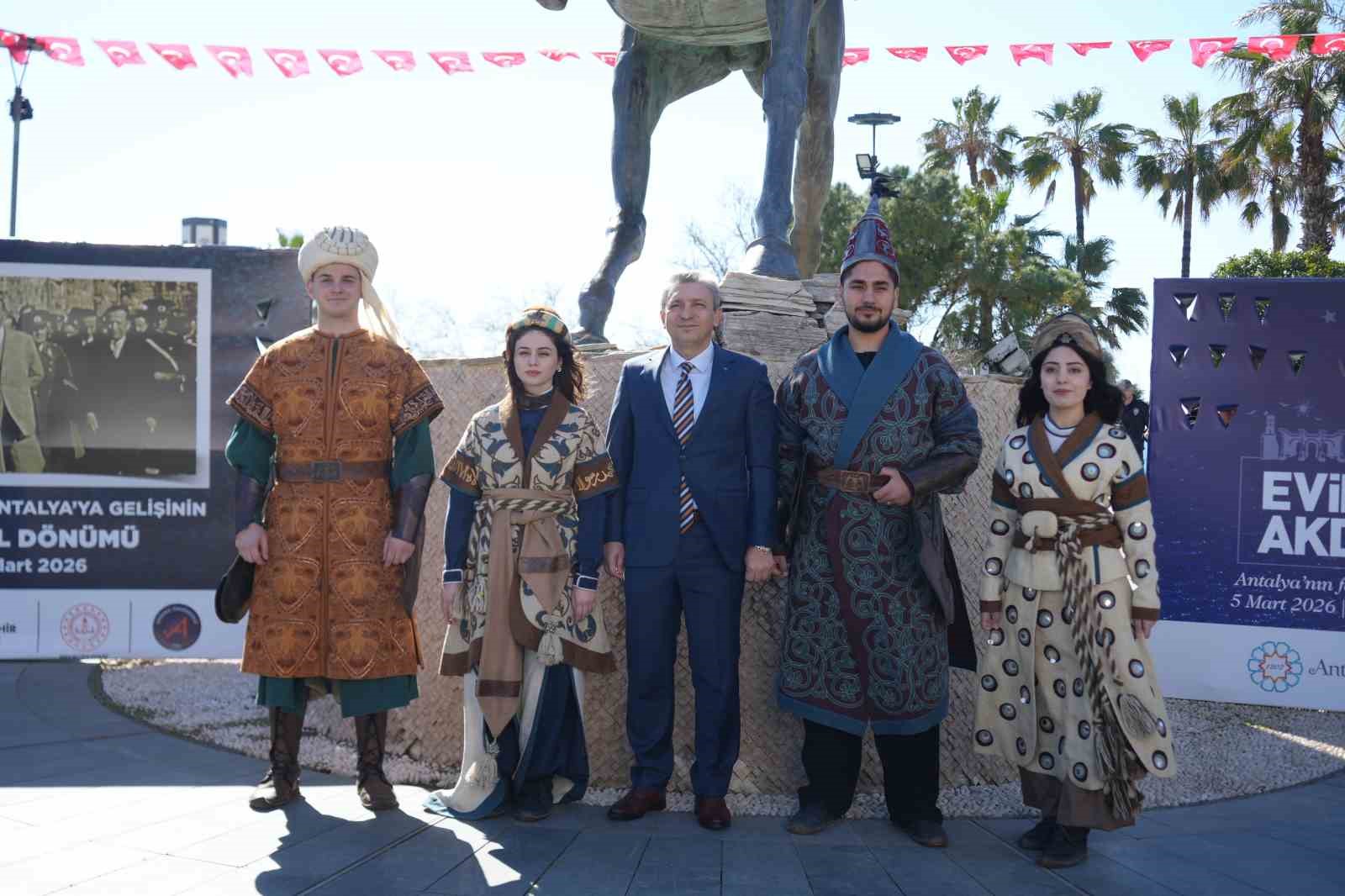 Antalya’da 819. fetih ve 96. yıl coşkusu
