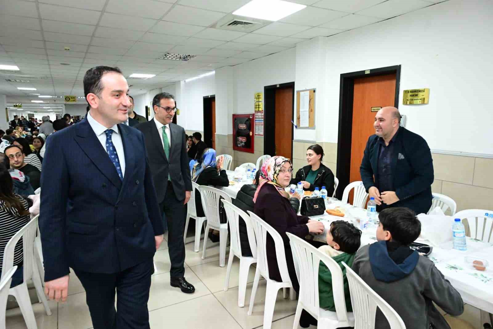Antalya’da adliye personeli iftarda buluştu
