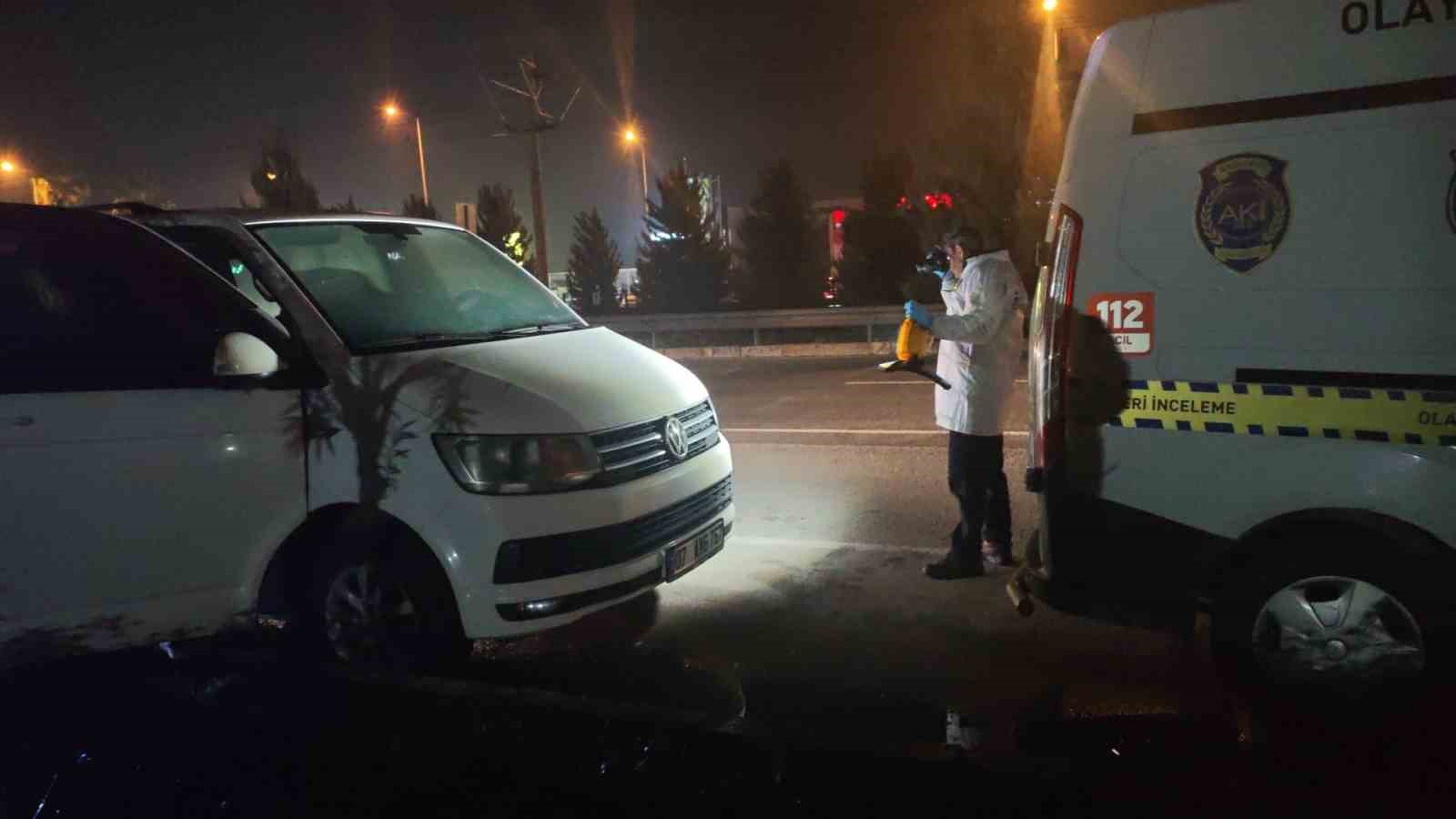 Antalya’da bir kişi park halindeki araçta ölü bulundu
