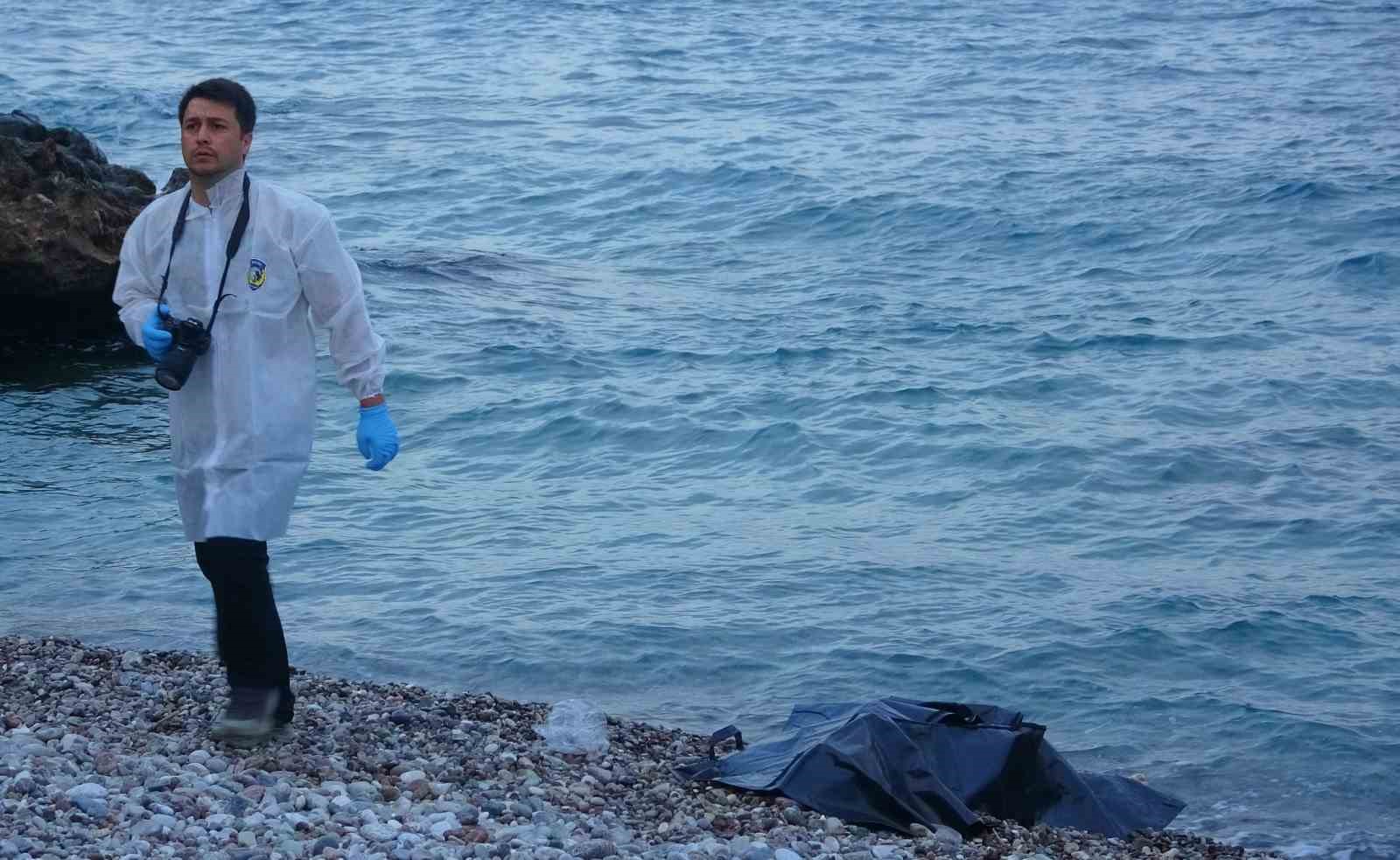 Antalya’da boğularak hayatını kaybeden gencin kimliği parmak izinden belirlendi
