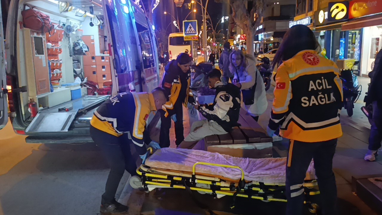 Antalya’da devrilen motosikletin sürücüsü yaralandı
