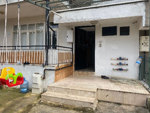 Antalya’da doğal gaz kombisinden sızan karbonmonoksit gazından anne ve oğlu zehirlendi
