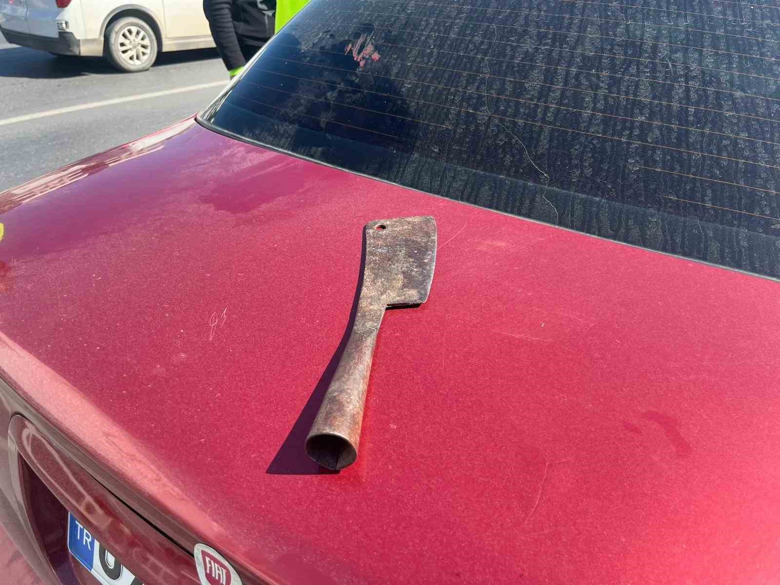 Antalya’da ehliyetsiz sürücü ortalığı birbirine kattı: 357 bin lira ceza yedi
