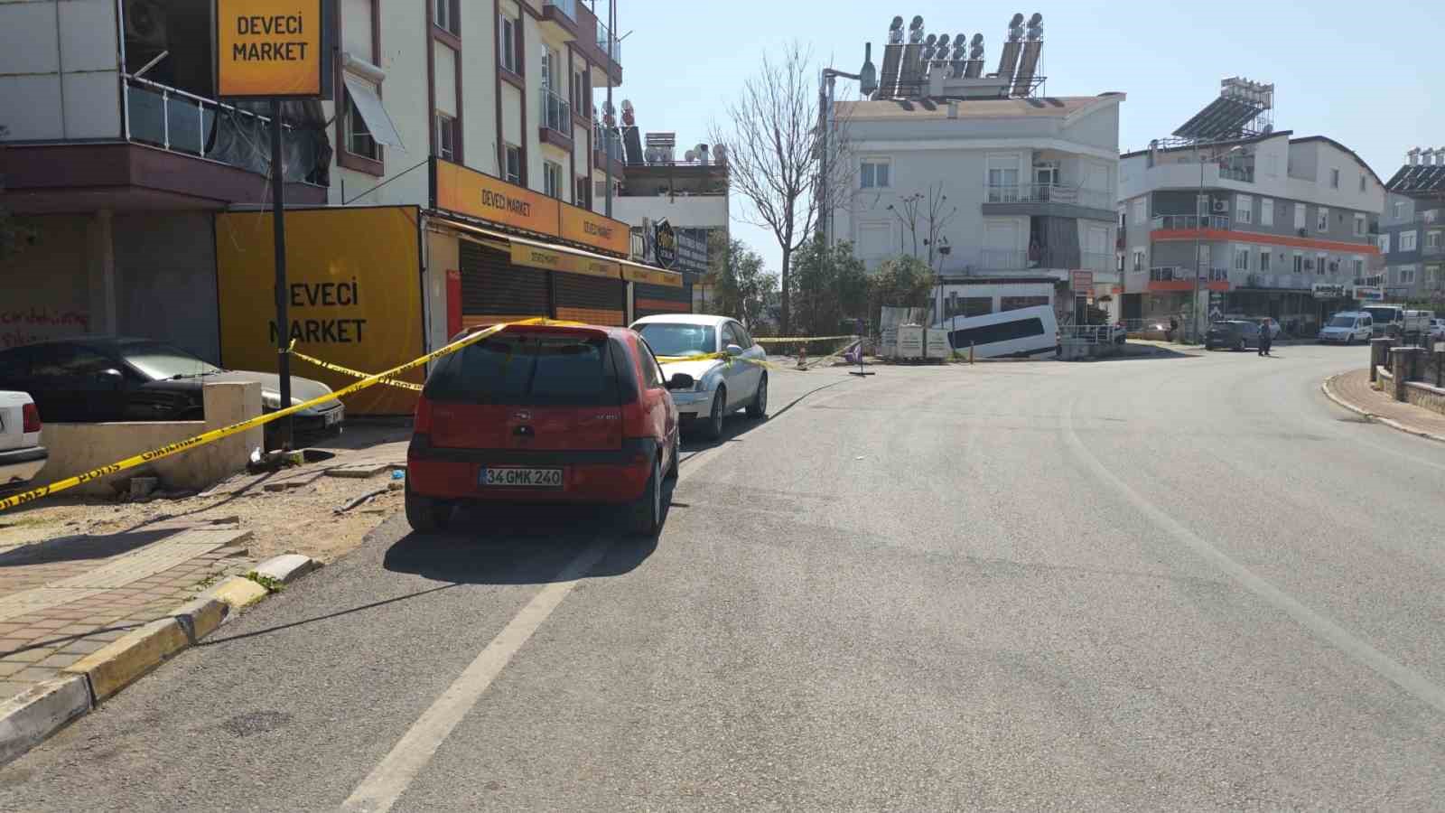 Antalya’da esnaf kavgası kanlı bitti: 1 ölü, 2 yaralı
