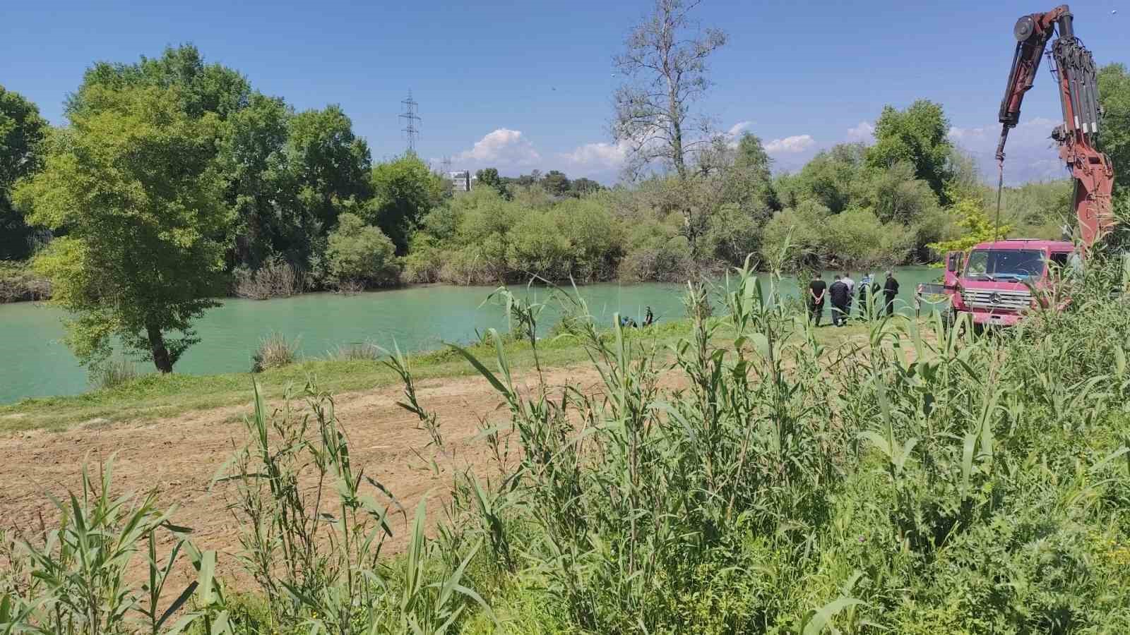 Antalya’da kayıp zabıtanın arandığı ırmaktan ikinci günde de sonuç alınamadı

