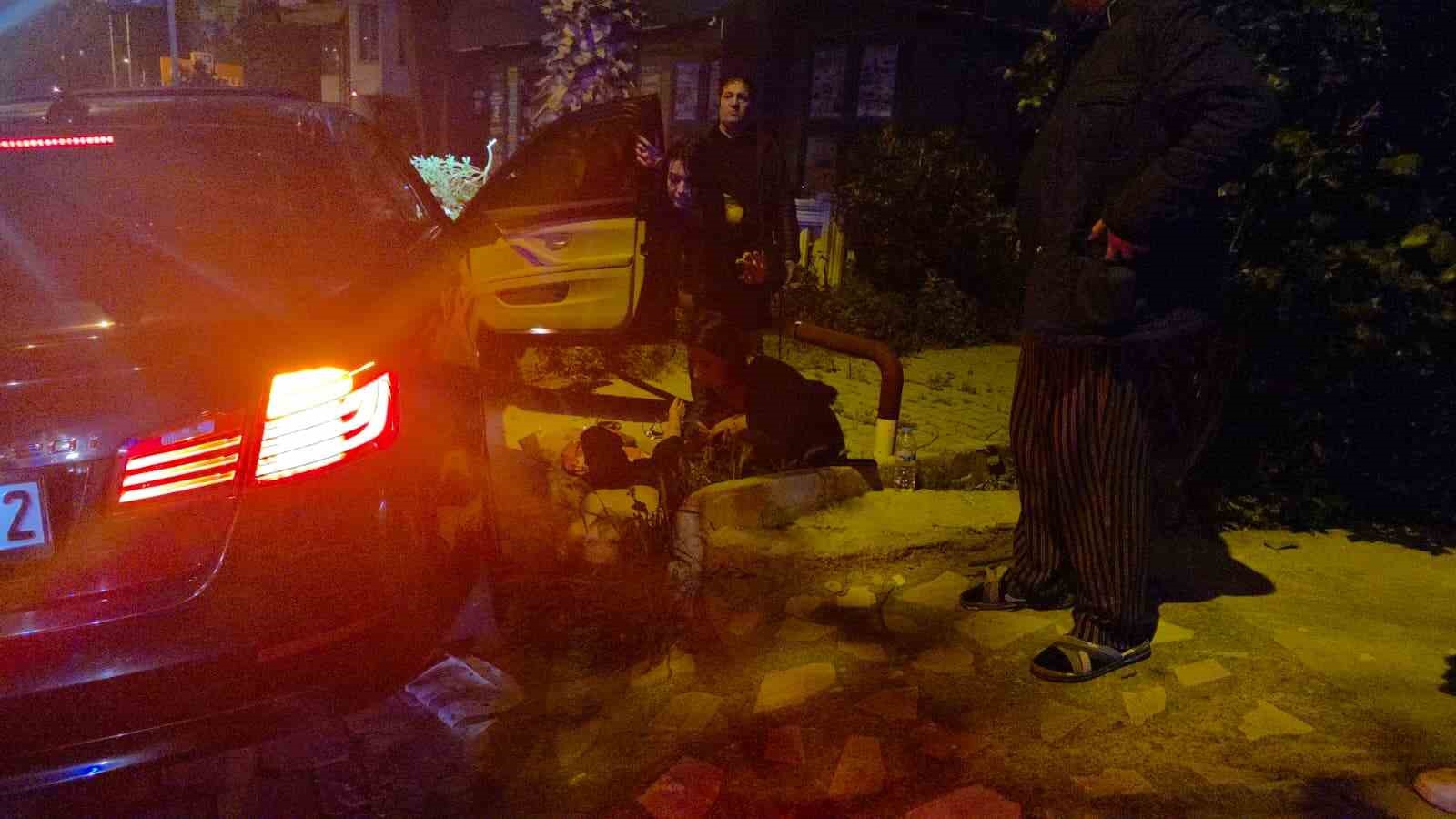 Antalya’da kontrolden çıkan lüks otomobil duvara çarptı: 1 ölü
