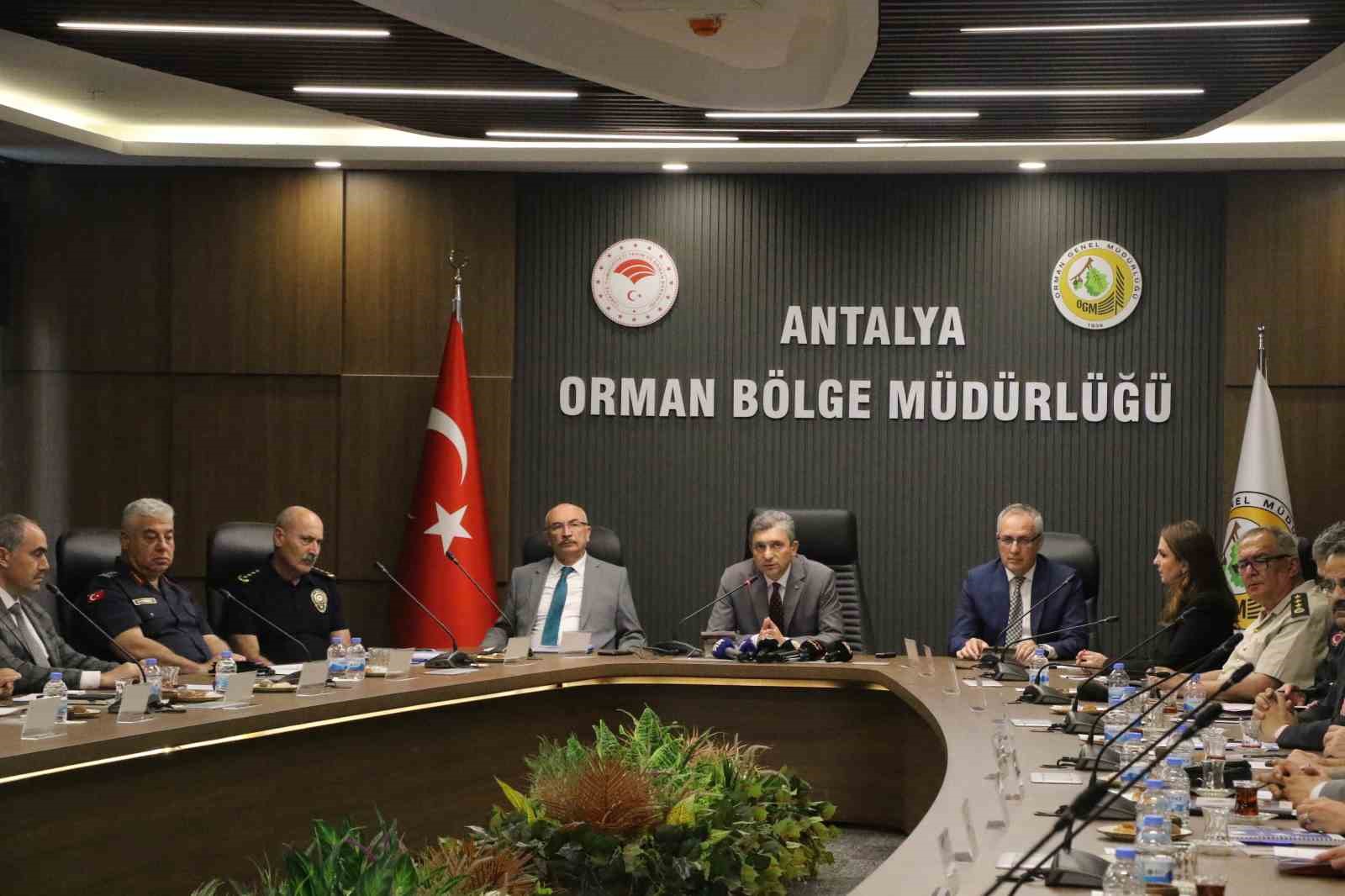 Antalya’da orman yangınlarına karşı sıkı önlemler
