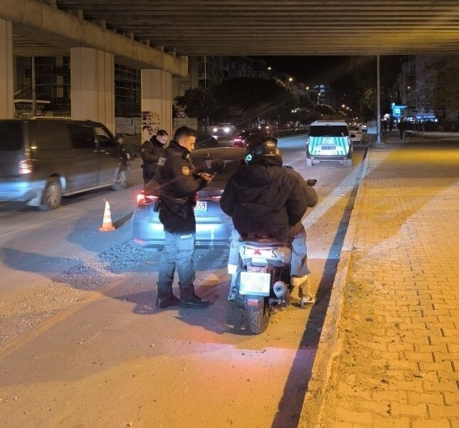 Antalya’da son 2 haftada 502 şahıs tutuklandı
Antalya’da son 2 haftada 502 şahıs tutuklandı