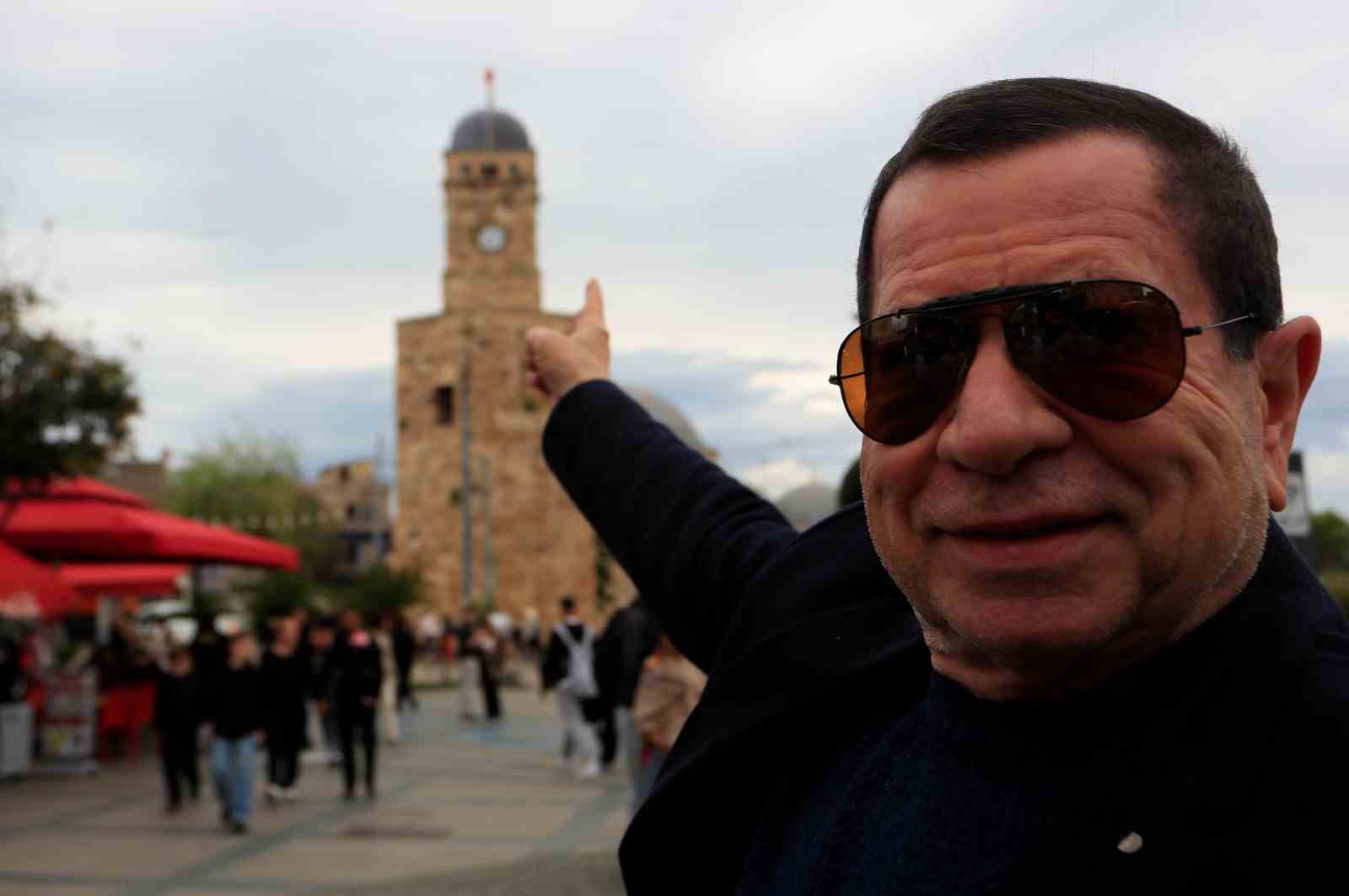 Antalya’da tarihi Saat Kulesi’nde zaman bir kez daha durdu
