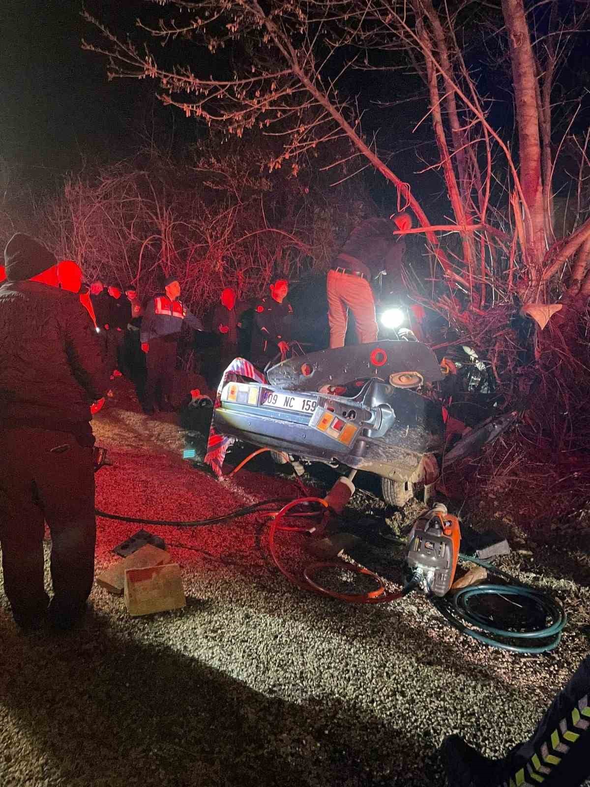 Antalya’da trafik kazası: 3 kişi hayatını kaybetti
