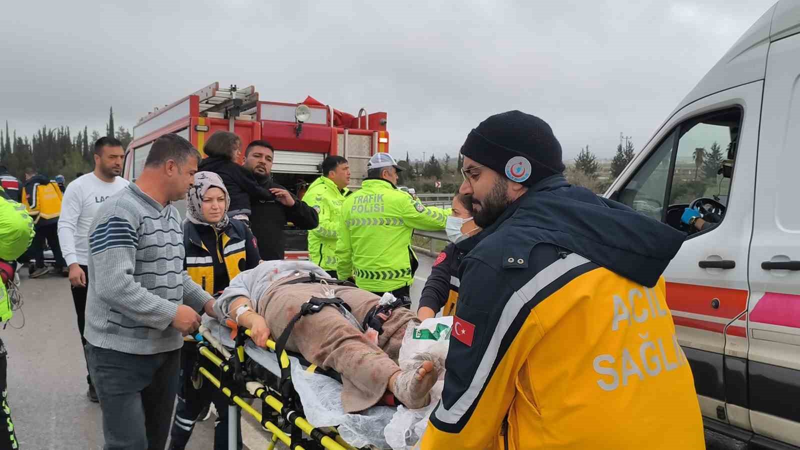 Antalya’da trafik kazası: Ölü ve yaralılar var
