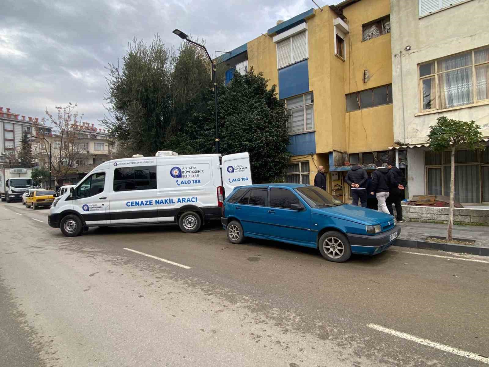 Antalya’da tüyler ürperten cinayet
